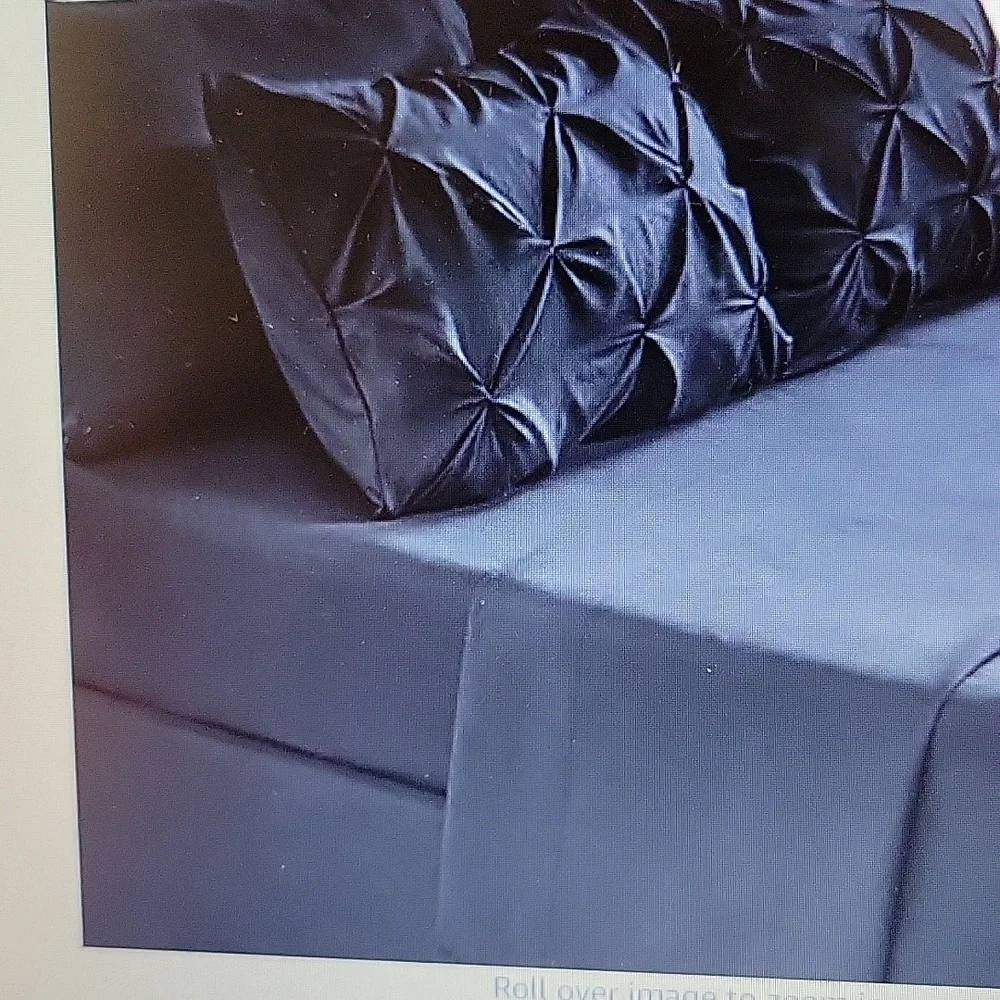 Bedsure Black Pinch Pleat Twin Comforter set with sheets 5pc set bed in Bag New